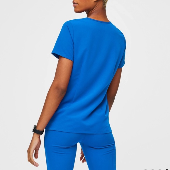 NWOT Figs Womens Royal Blue Two Pocket V-Neck Scrub Top - Picture 6 of 6